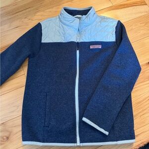 Vineyard Vines Quilted Jacket in Navy and Light Blue